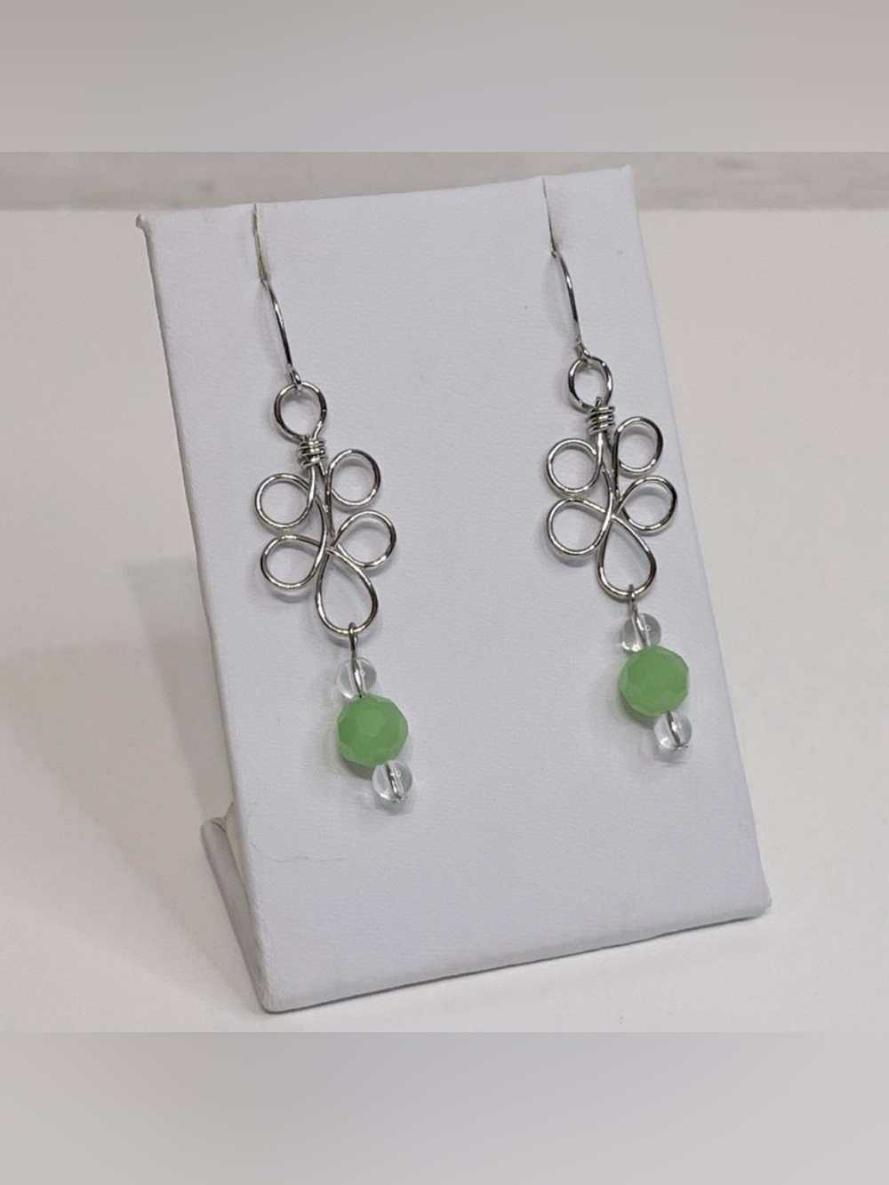 NEW Circle Motif “Round Butterfly” Peridot Dangle Earrings